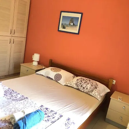 Veizi's Studio Appartamento Himare