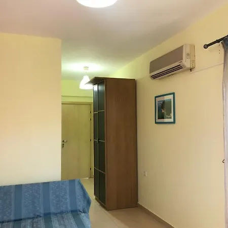 Veizi's Studio Appartamento