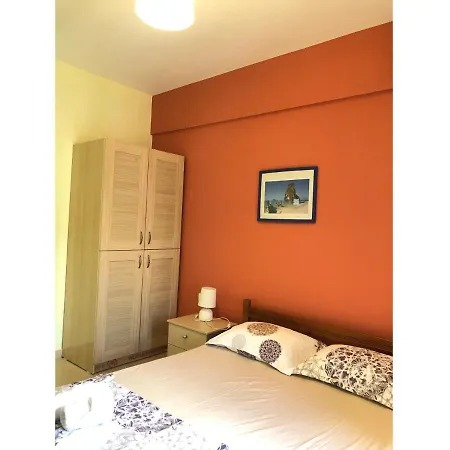 Veizi's Studio
